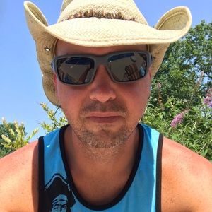 Meet your Posher, Chad